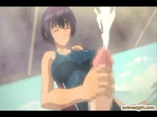 Hentai baise dans une scène de sexe hard