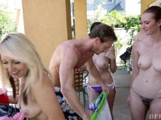 Mec chanceux au milieu d’une chaude Partouze